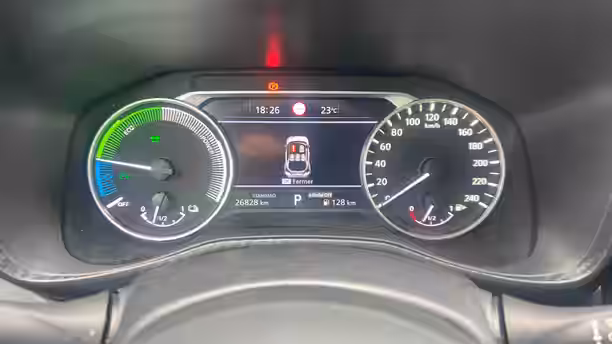 NISSAN JUKE 17 / 21