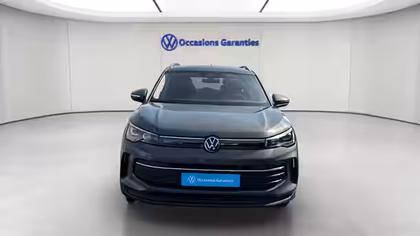 VOLKSWAGEN TIGUAN 8 / 29