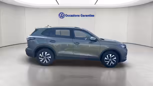 VOLKSWAGEN TIGUAN 6 / 29