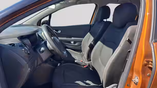 RENAULT CAPTUR 11 / 27