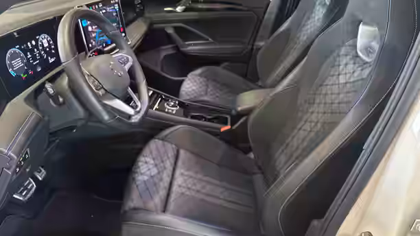 VOLKSWAGEN TIGUAN 11 / 17