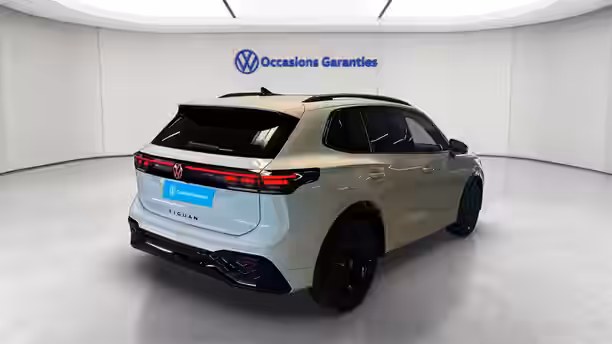 VOLKSWAGEN TIGUAN 5 / 17