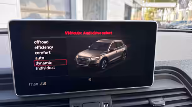 AUDI Q5 17 / 23
