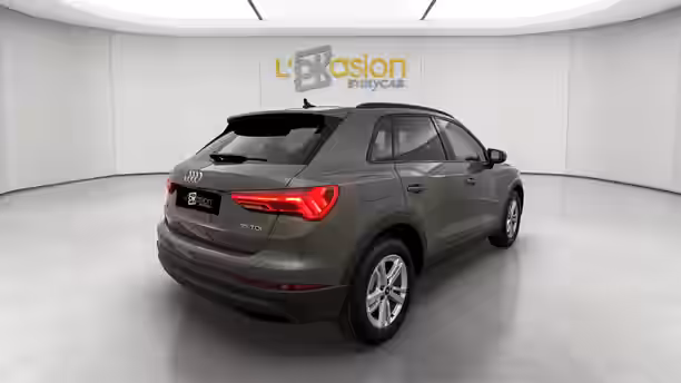 AUDI Q3 5 / 24