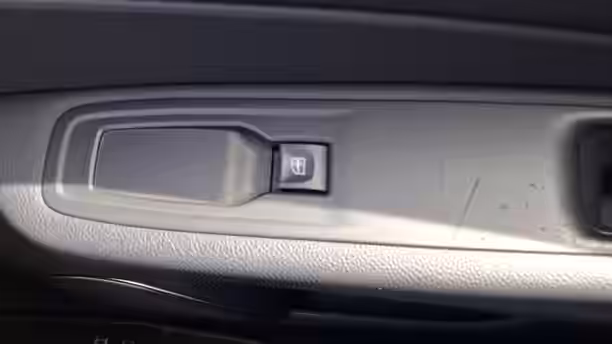 RENAULT CAPTUR 22 / 87
