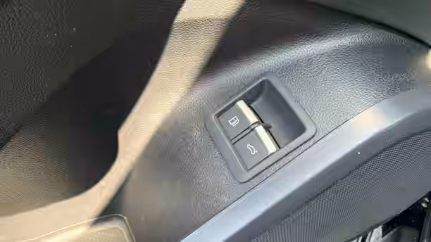 AUDI Q5 SPORTBACK 30 / 36