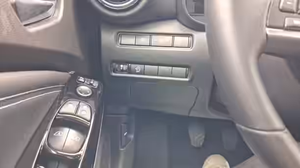 NISSAN JUKE 18 / 22