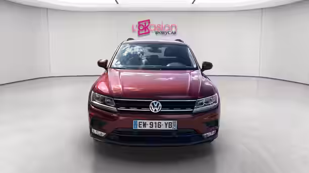 VOLKSWAGEN TIGUAN 8 / 26