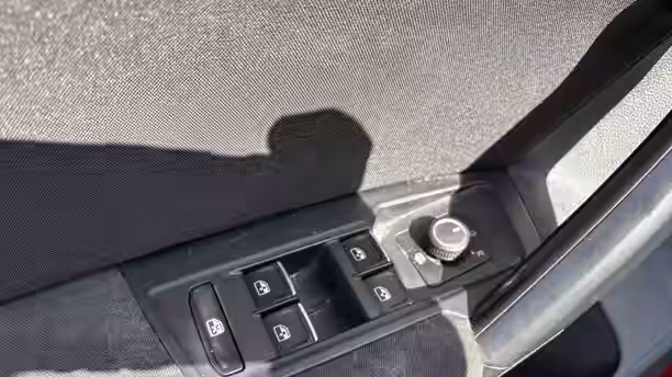 VOLKSWAGEN TIGUAN 21 / 26