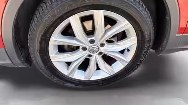 VOLKSWAGEN TIGUAN 14 / 26