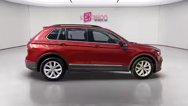 VOLKSWAGEN TIGUAN 6 / 26