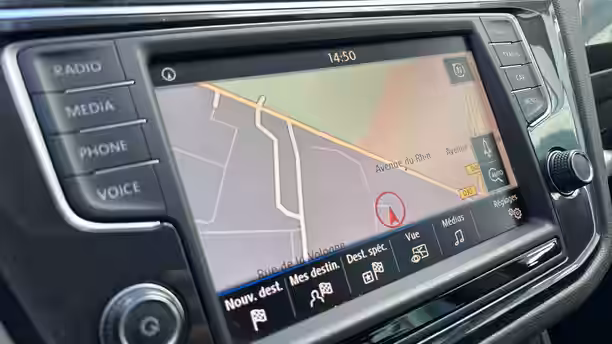 VOLKSWAGEN TIGUAN 16 / 26