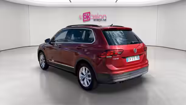 VOLKSWAGEN TIGUAN 3 / 26