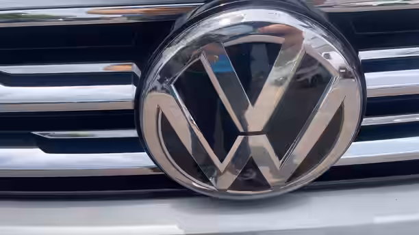 VOLKSWAGEN TIGUAN 32 / 33