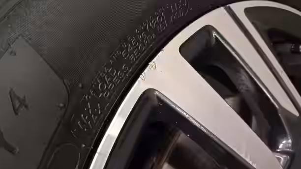 PEUGEOT 208 36 / 46