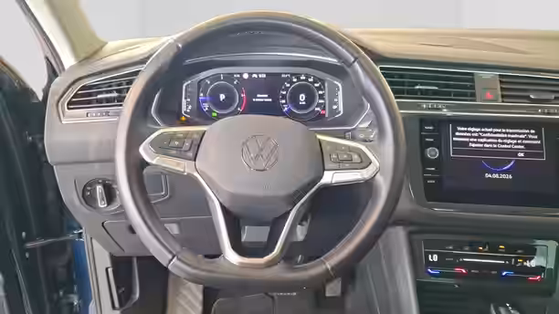 VOLKSWAGEN TIGUAN 10 / 18
