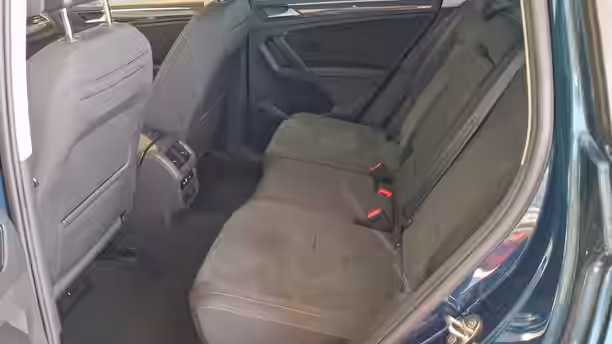 VOLKSWAGEN TIGUAN 12 / 18