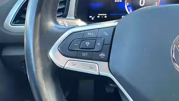 VOLKSWAGEN T-ROC 18 / 21