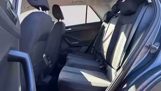 VOLKSWAGEN T-ROC 12 / 21