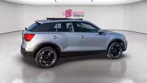 AUDI Q2 6 / 29
