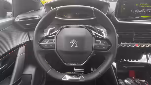 PEUGEOT 208 10 / 36