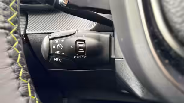 PEUGEOT 208 26 / 36