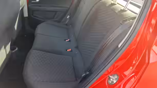 VOLKSWAGEN UP 18 / 37