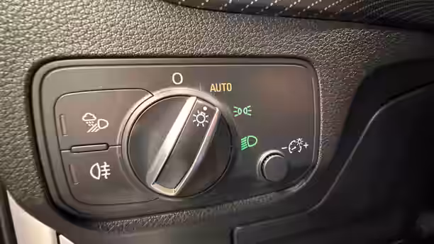 AUDI Q2 21 / 33