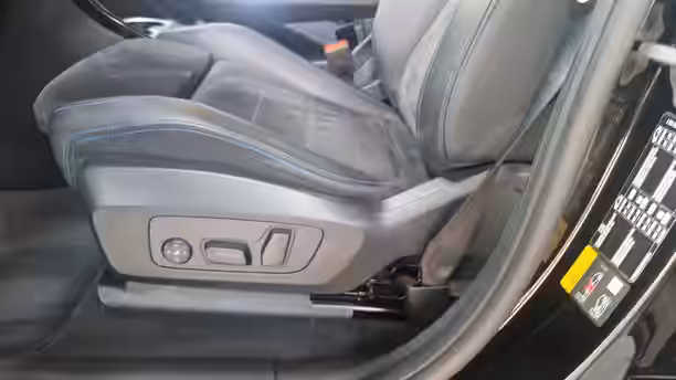 BMW X1 U11 27 / 28