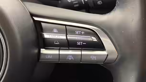 MAZDA CX-30 2022 26 / 42