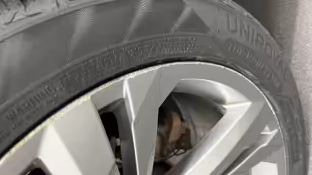 VOLKSWAGEN TIGUAN 29 / 32