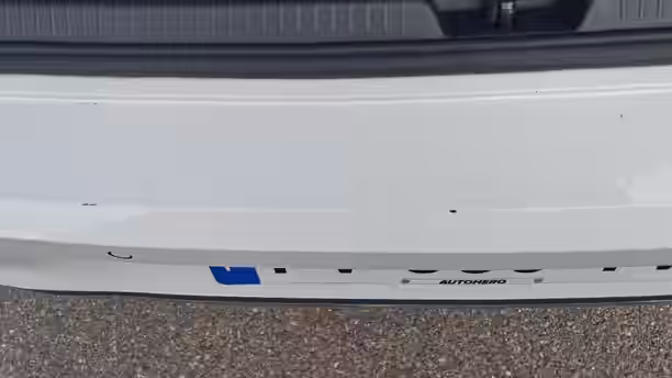 VOLKSWAGEN GOLF 27 / 28