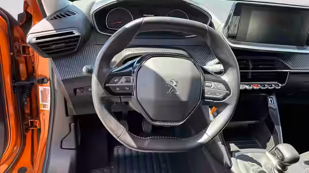 PEUGEOT 2008 10 / 25
