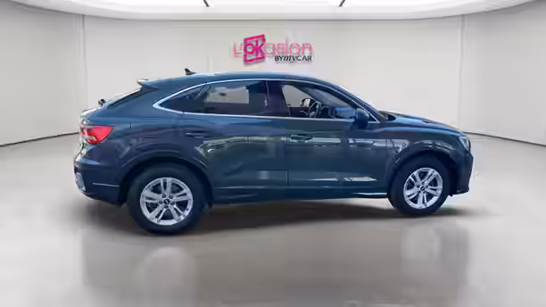 AUDI Q3 SPORTBACK 6 / 32
