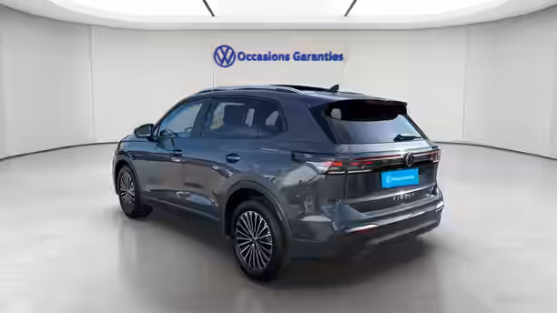 VOLKSWAGEN TIGUAN 3 / 20