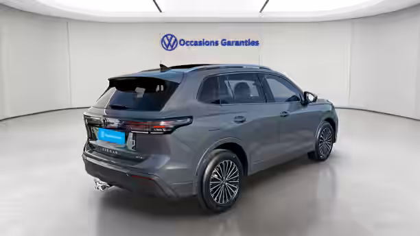 VOLKSWAGEN TIGUAN 5 / 20