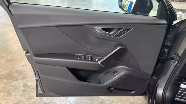 AUDI Q2 24 / 37
