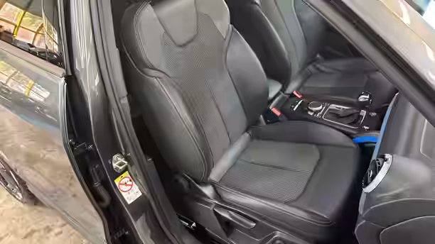 AUDI Q2 34 / 37