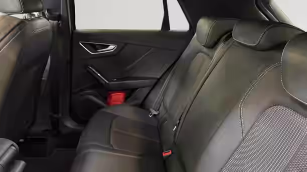 AUDI Q2 32 / 37