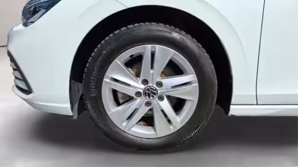 VOLKSWAGEN GOLF 16 / 26