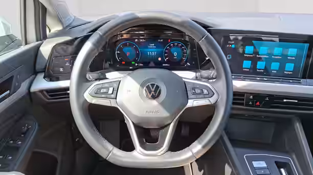VOLKSWAGEN GOLF 21 / 26