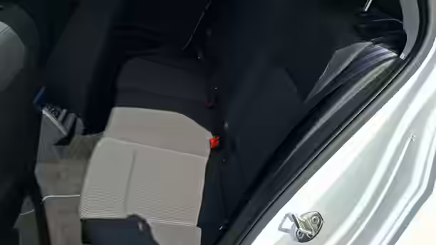 VOLKSWAGEN GOLF 18 / 26