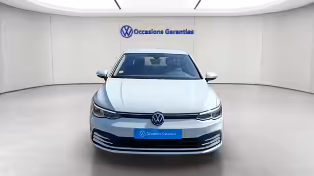 VOLKSWAGEN GOLF 8 / 26