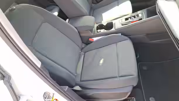 VOLKSWAGEN GOLF 20 / 26