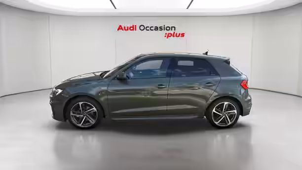 AUDI A1 SPORTBACK 2 / 18