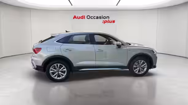 AUDI Q3 SPORTBACK 6 / 33