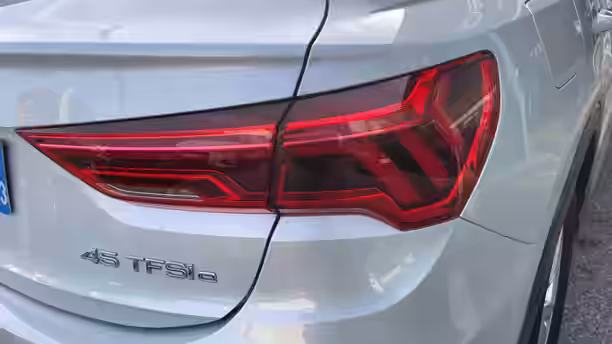 AUDI Q3 SPORTBACK 25 / 33