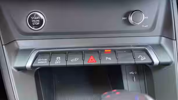 AUDI Q3 SPORTBACK 31 / 33