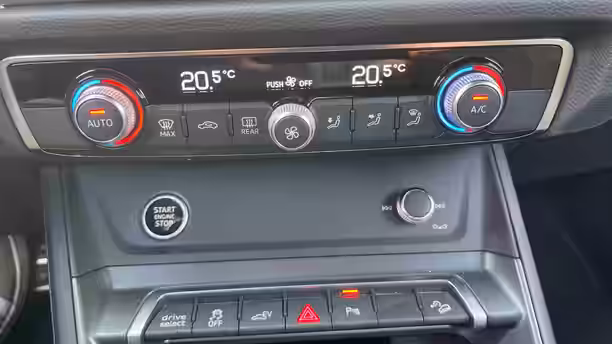 AUDI Q3 SPORTBACK 20 / 33