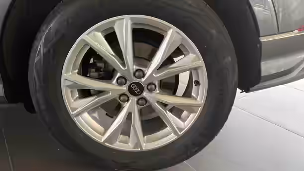 AUDI Q3 26 / 32